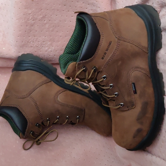 Red Wing shoes, waterproof size 13 - Picture 5 of 12